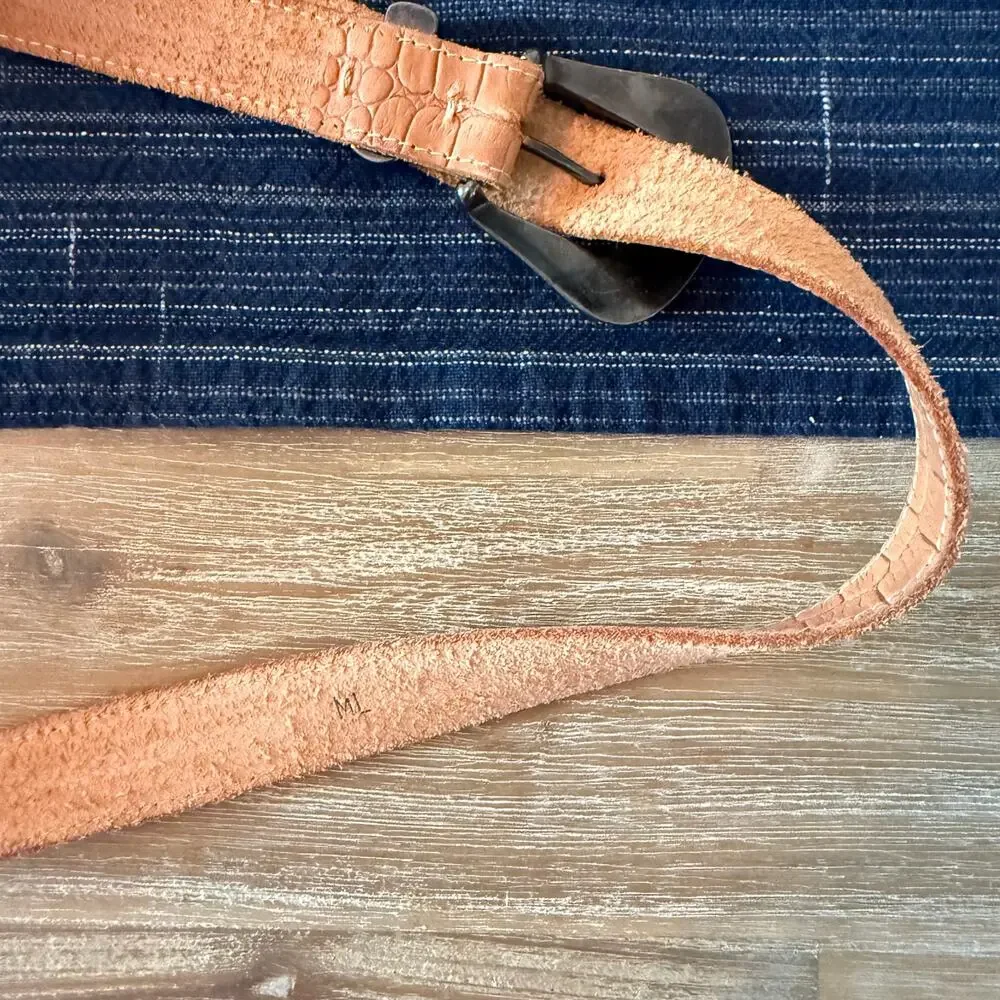 Vintage Belt 90s Southwestern Leather Tan Silver Tone Boho Medium Gift Country